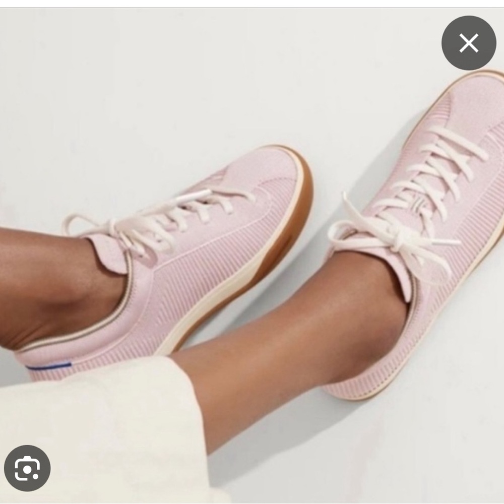 New in box Rothy’s lace up sneaker size 7